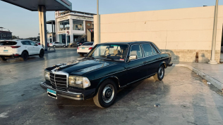 مرسيدس E 200 1984 تركواز يدوي مستعملة للبيع في بلقاس