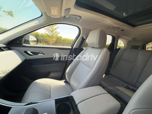 Land Rover Velar 2025 Gray Automatic Used for Sale in Giza - 2