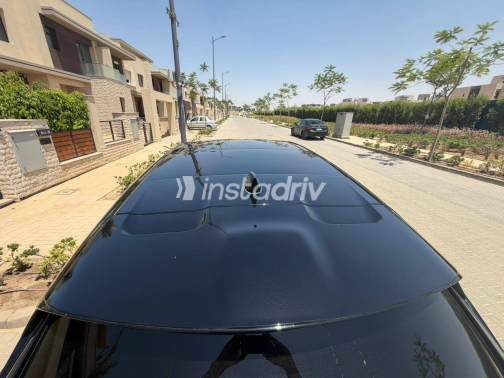 Land Rover Velar 2025 Gray Automatic Used for Sale in Giza - 3