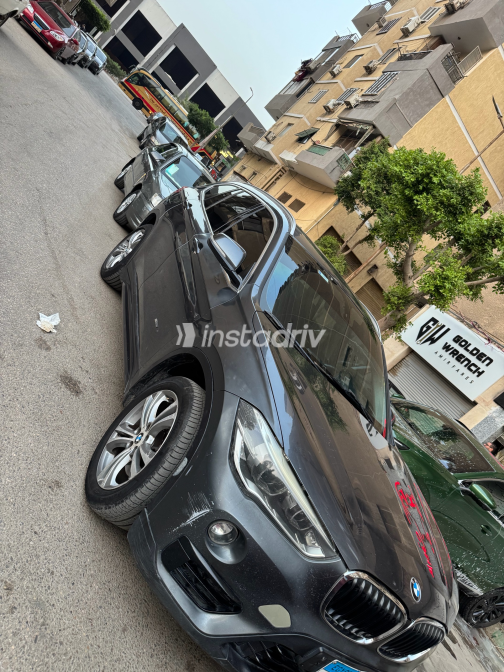 BMW X1 2017 Gray Automatic Used for Sale in Giza - 8
