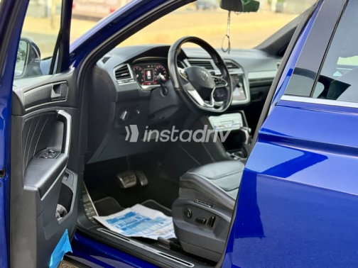 Volkswagen Tiguan 2021 Dark Blue Automatic Used for Sale in Heliopolis - 5