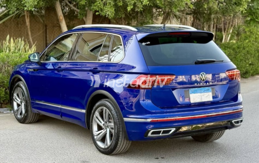 Volkswagen Tiguan 2021 Dark Blue Automatic Used for Sale in Heliopolis - 7