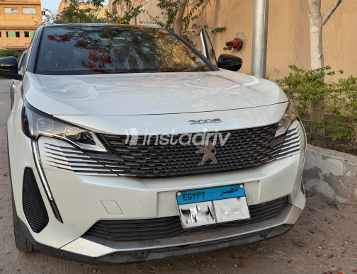 بيجو 3008 2022 أبيض أوتوماتيك مستعملة للبيع في القليوبية‎‎ - 2