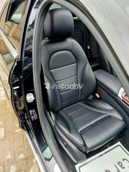 Mercedes C 180 2016 Black Automatic Used for Sale in Nasr city - 2
