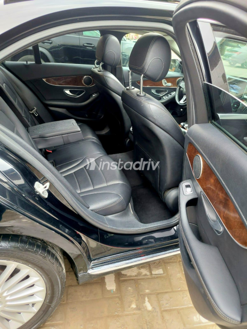 Mercedes C 180 2016 Black Automatic Used for Sale in Nasr city - 5