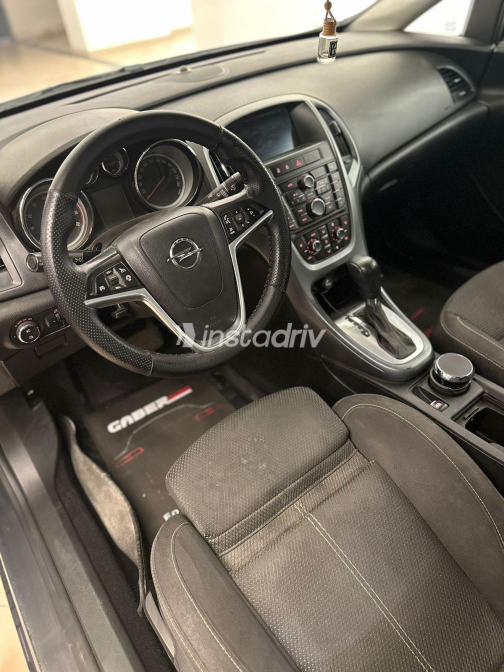 Opel Astra 2016 Dark Gray Automatic Used for Sale in Heliopolis - 4