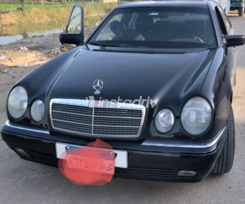 Mercedes A 200 1998 Black Automatic Used for Sale in Asyut - 2