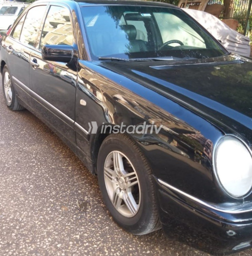 Mercedes A 200 1998 Black Automatic Used for Sale in Asyut - 6