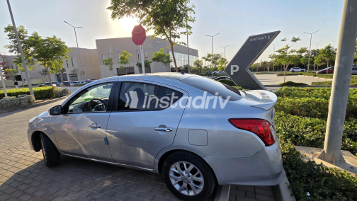 Nissan Sunny 2024 Silver Automatic Used for Sale in Cairo - 2