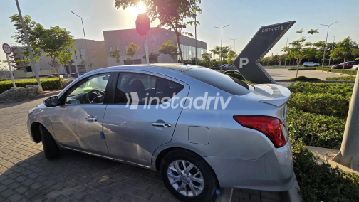 Nissan Sunny 2024 Silver Automatic Used for Sale in Cairo - 3
