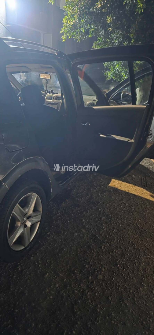 Renault Sandero Step Way 2015 Black Manual Used for Sale in Asyut - 1