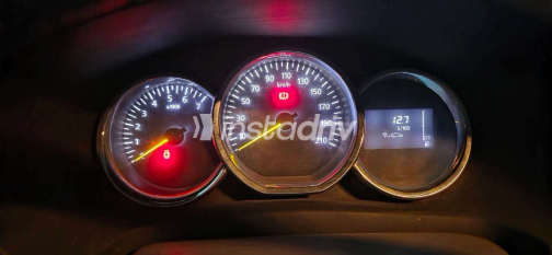 Renault Sandero Step Way 2015 Black Manual Used for Sale in Asyut - 5