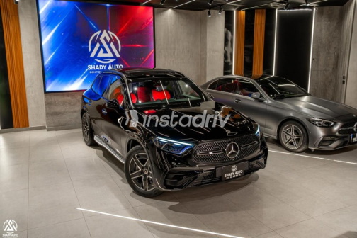مرسيدس GLC 300 2023 أسود أوتوماتيك مستعملة للبيع في القاهرة الكبرى ( القاهرة - الجيزة) - 1