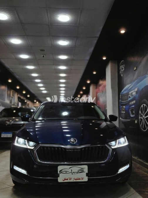 Skoda Octavia 2023 Dark Blue Automatic Used for Sale in El Mahalla - 3