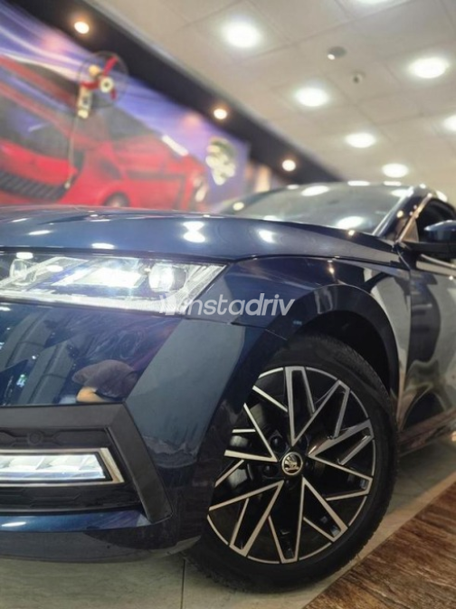 Skoda Octavia 2023 Dark Blue Automatic Used for Sale in El Mahalla - 8