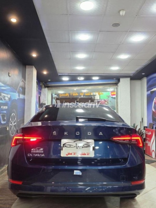 Skoda Octavia 2023 Dark Blue Automatic Used for Sale in El Mahalla - 9