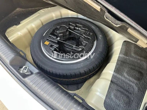 Kia Cerato 2018 Silver Automatic Used for Sale in Nasr city - 9