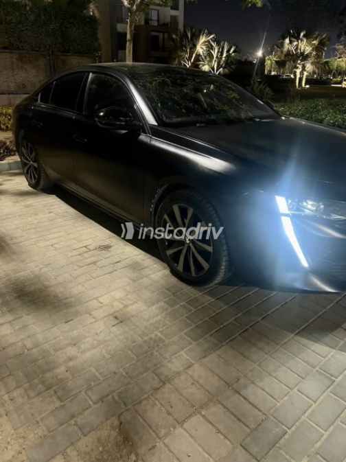بيجو 508 2020 أزرق غامق أوتوماتيك مستعملة للبيع في الجيزة - 3