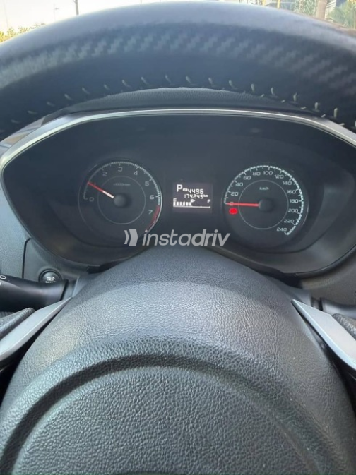 Subaru Impreza 2019 Red Automatic Used for Sale in Nasr city - 8