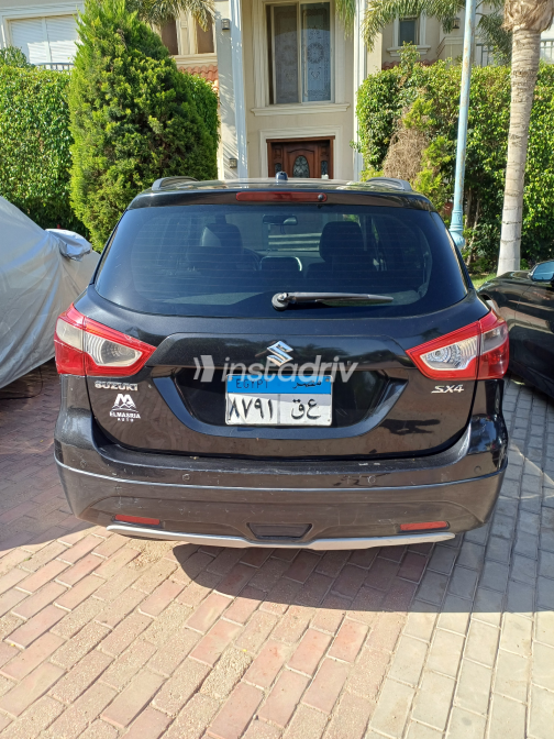 Suzuki Sx4 2016 Black Automatic Used for Sale in Cairo - 1
