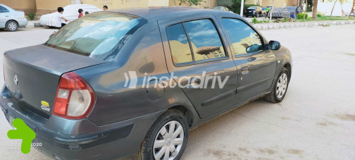 Renault Clio 2005 Dark Gray Manual Used for Sale in Giza - 5