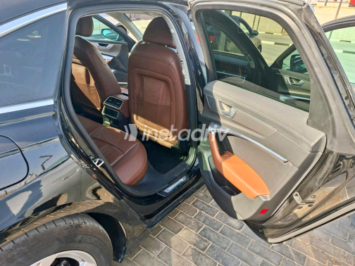 اودي A6 2020 أسود أوتوماتيك مستعملة للبيع في المعادى - 7