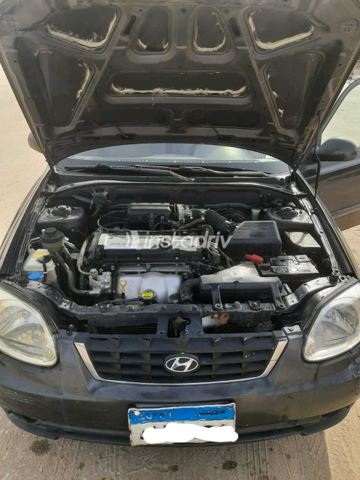 Hyundai Verna 2017 Gray Manual Used for Sale in Nasr city - 7