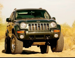 جيب ليبيرتى 2003 أسود أوتوماتيك مستعملة للبيع في القليوبية‎‎