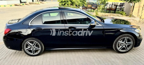 Mercedes C 200 AMG 2019 Black Automatic Used for Sale in Aswan - 5