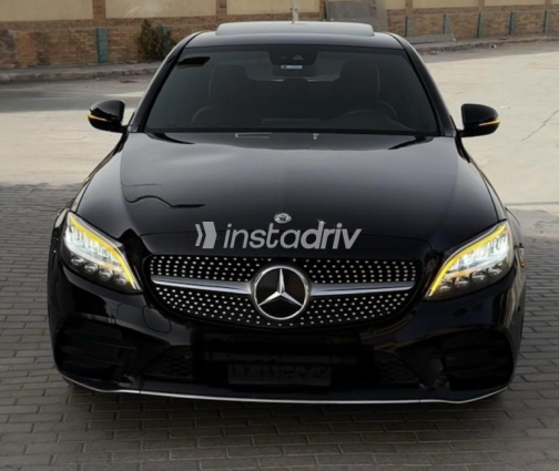 Mercedes C 200 AMG 2019 Black Automatic Used for Sale in Aswan - 9