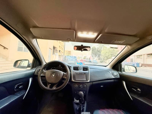 Renault Sandero Step Way 2016 Black Automatic Used for Sale in Cairo - 5