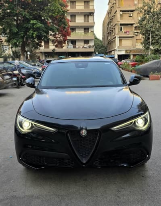 الفاروميو ستلفيو 2021 أسود أوتوماتيك مستعملة للبيع في المقطم