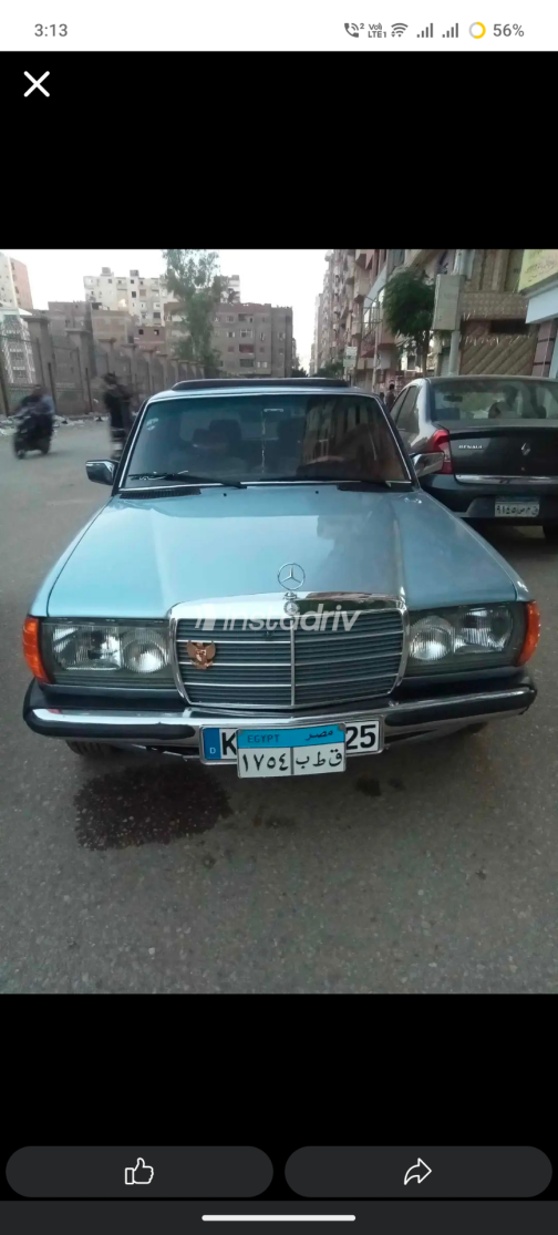 Mercedes E 200 1977 Gray Automatic Used for Sale in Qalyubia - 4