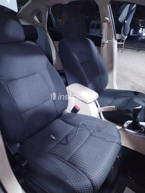 Brilliance FSV 2012 Silver Manual Used for Sale in Giza - 5