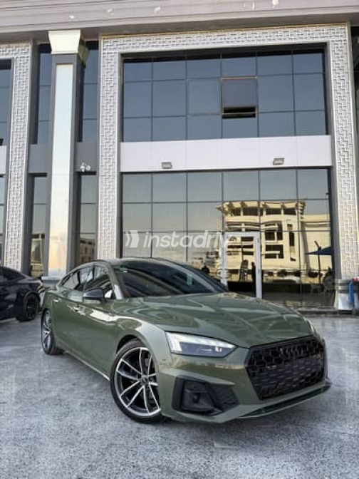 اودي A5 2024 أخضر أوتوماتيك مستعملة للبيع في القاهرة - 1