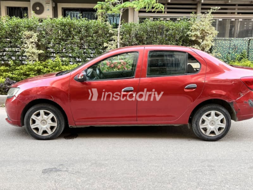 Renault Logan 2016 Red Automatic Used for Sale in Maadi - 3