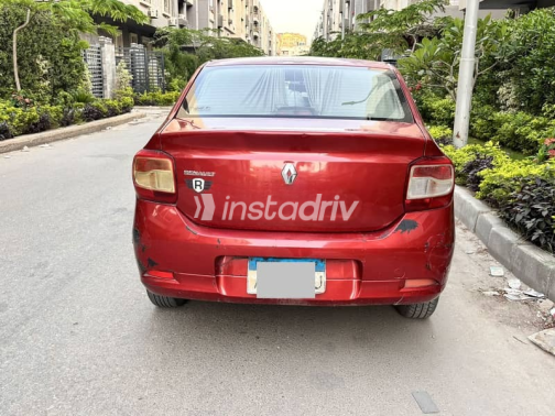 Renault Logan 2016 Red Automatic Used for Sale in Maadi - 5