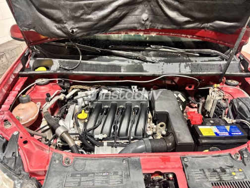 Renault Logan 2016 Red Automatic Used for Sale in Maadi - 7