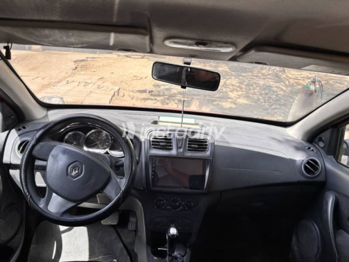 Renault Logan 2016 Red Automatic Used for Sale in Maadi - 8