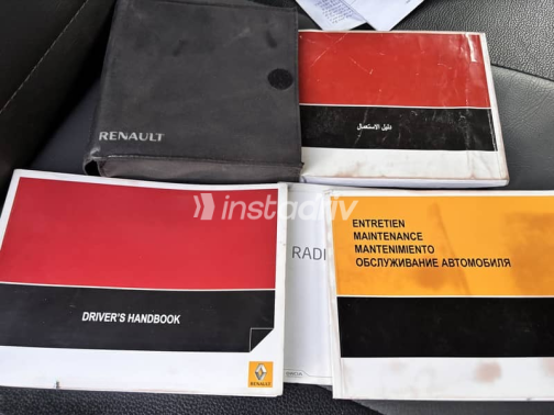 Renault Logan 2016 Red Automatic Used for Sale in Maadi - 9