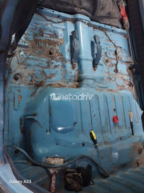 ميتسوبيشي L 200 1989 أزرق غامق يدوي مستعملة للبيع في الإسكندرية - 9