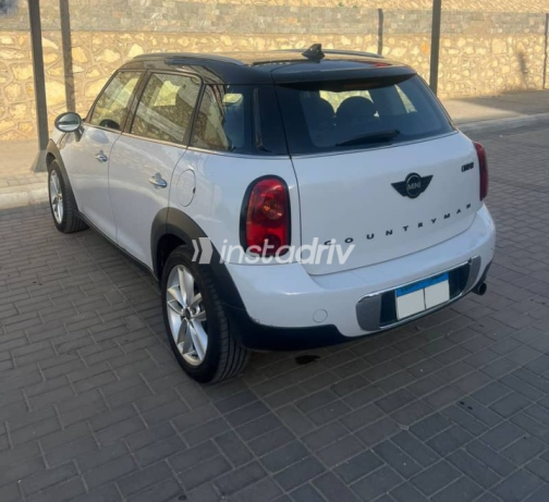 Mini Country man 2014 White Automatic Used for Sale in Heliopolis - 7