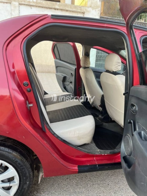 Renault Logan 2016 Burgundy Automatic Used for Sale in Downtown - 7