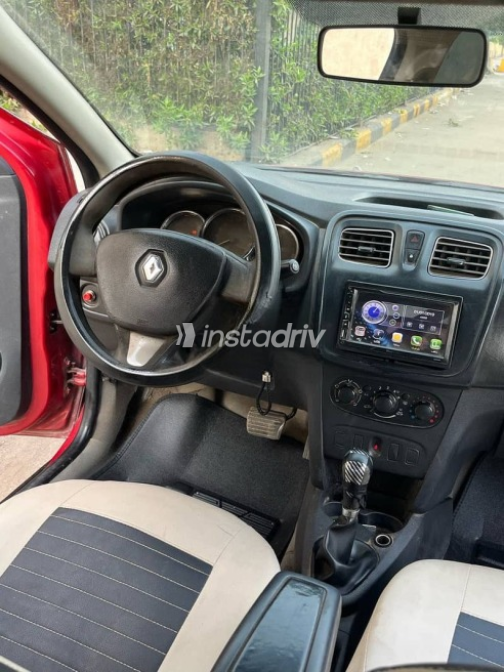 Renault Logan 2016 Burgundy Automatic Used for Sale in Downtown - 8