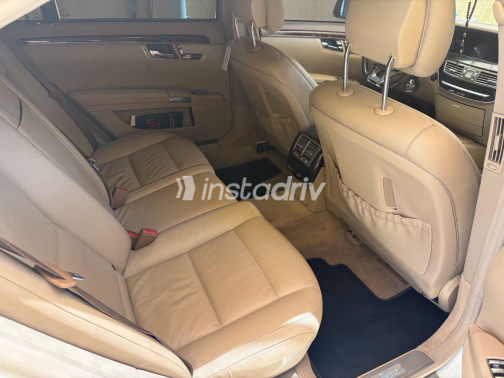 مرسيدس S 350 2007 أبيض أوتوماتيك مستعملة للبيع في مدينتى - 1