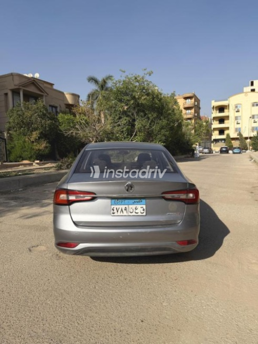 MG 5 2020 White Automatic Used for Sale in Greater Cairo ( Cairo + Giza) - 2