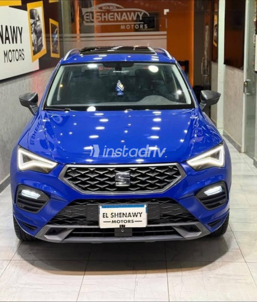 Seat Ateca 2024 Dark Blue Automatic Used for Sale in Damietta - 2