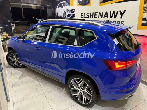 Seat Ateca 2024 Dark Blue Automatic Used for Sale in Damietta - 6