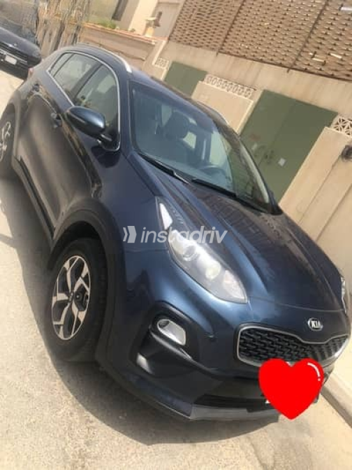 كيا سبورتاج 2021 أزرق غامق أوتوماتيك مستعملة للبيع في الإسكندرية - 1