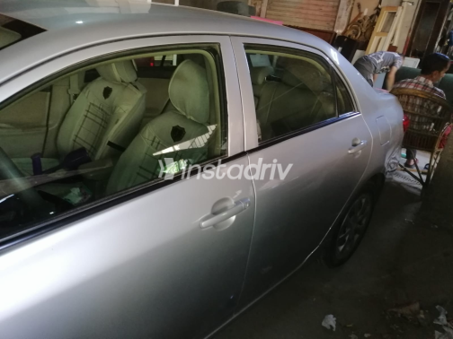 Toyota Corolla 2014 Silver Automatic Used for Sale in Cairo - 4